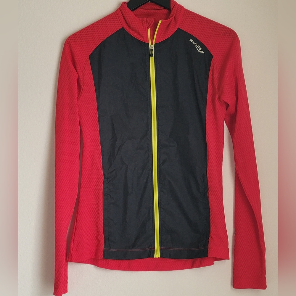 Saucony Red Black Yellow Full Zip Athletic Running Jacket Size Medium Women's